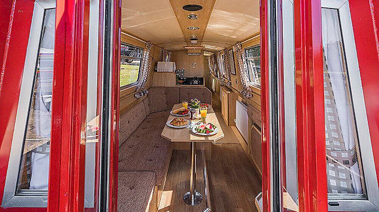 Warbler/Goose, 6-8 personer